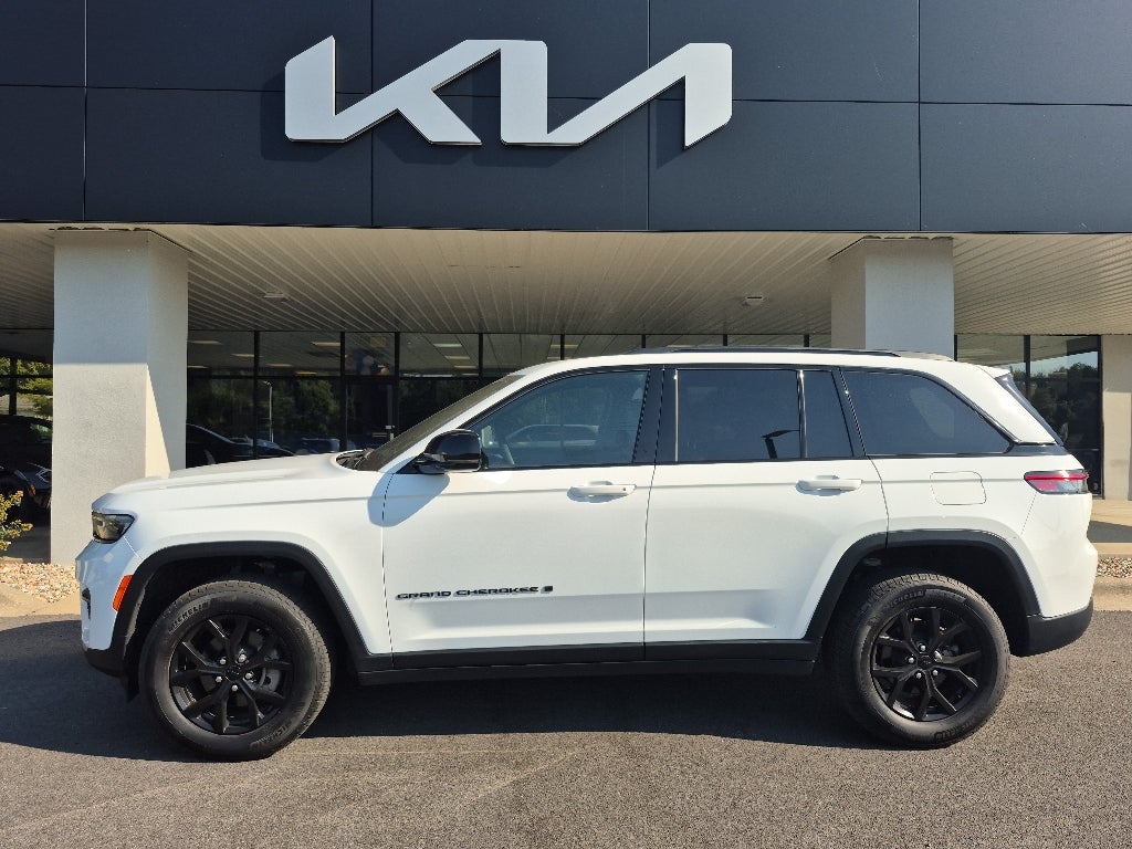2025 Jeep Grand Cherokee Altitude