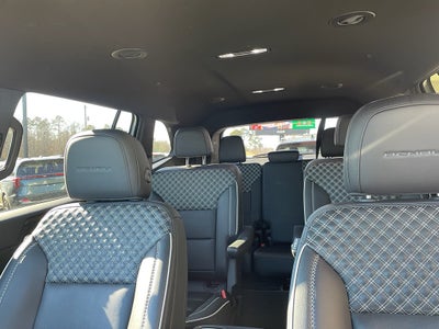 2024 GMC Acadia FWD Denali