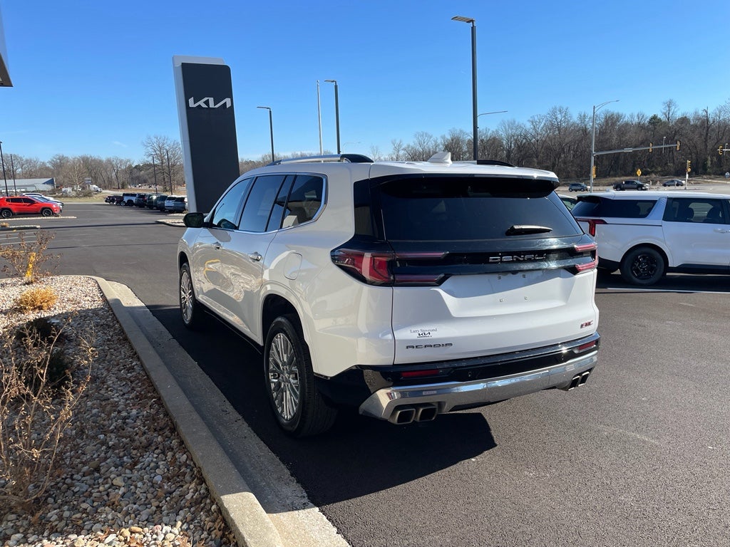 2024 GMC Acadia FWD Denali