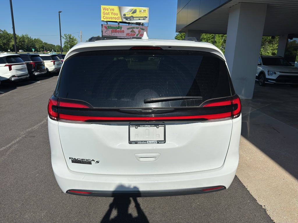 2022 Chrysler Pacifica Touring L