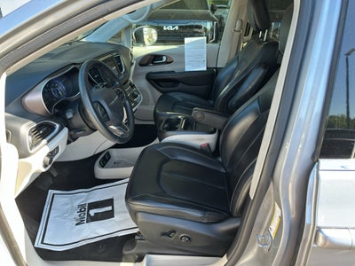 2020 Chrysler Voyager LXI