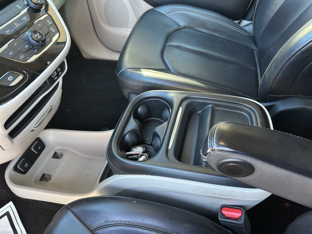 2020 Chrysler Voyager LXI