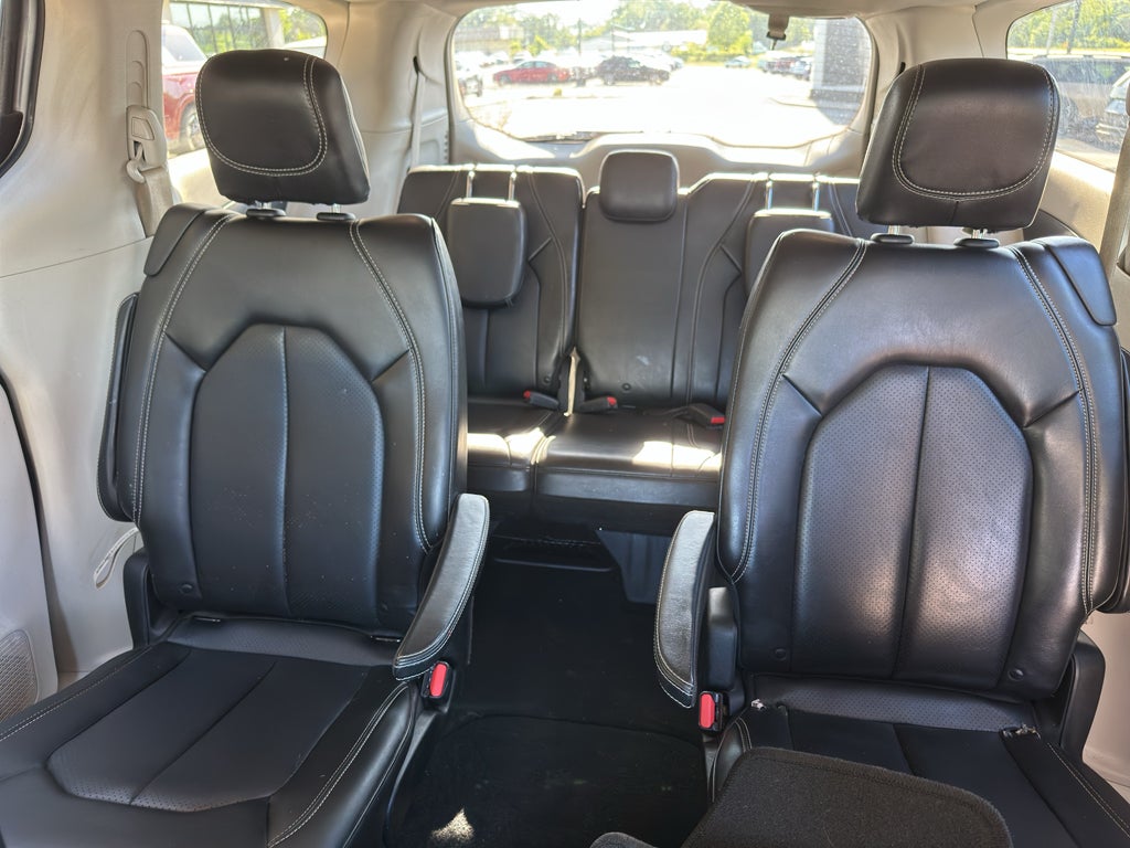 2020 Chrysler Voyager LXI