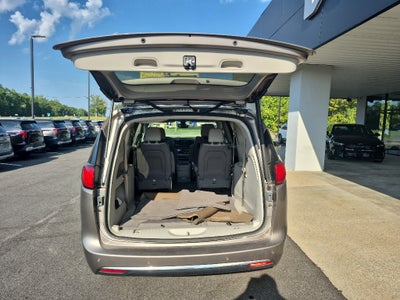 2018 Chrysler Pacifica Touring L Plus