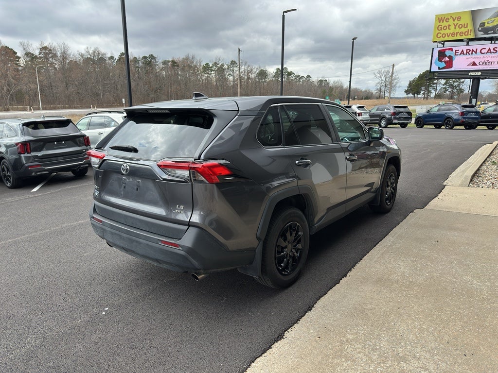 2022 Toyota RAV4 LE