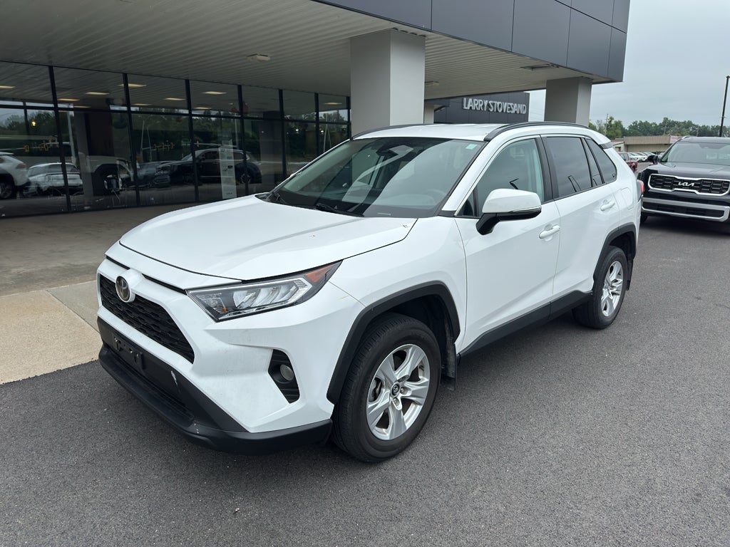 2020 Toyota RAV4 XLE