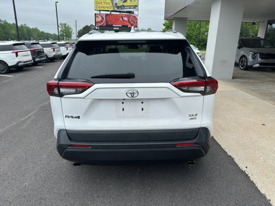 2020 Toyota RAV4 XLE