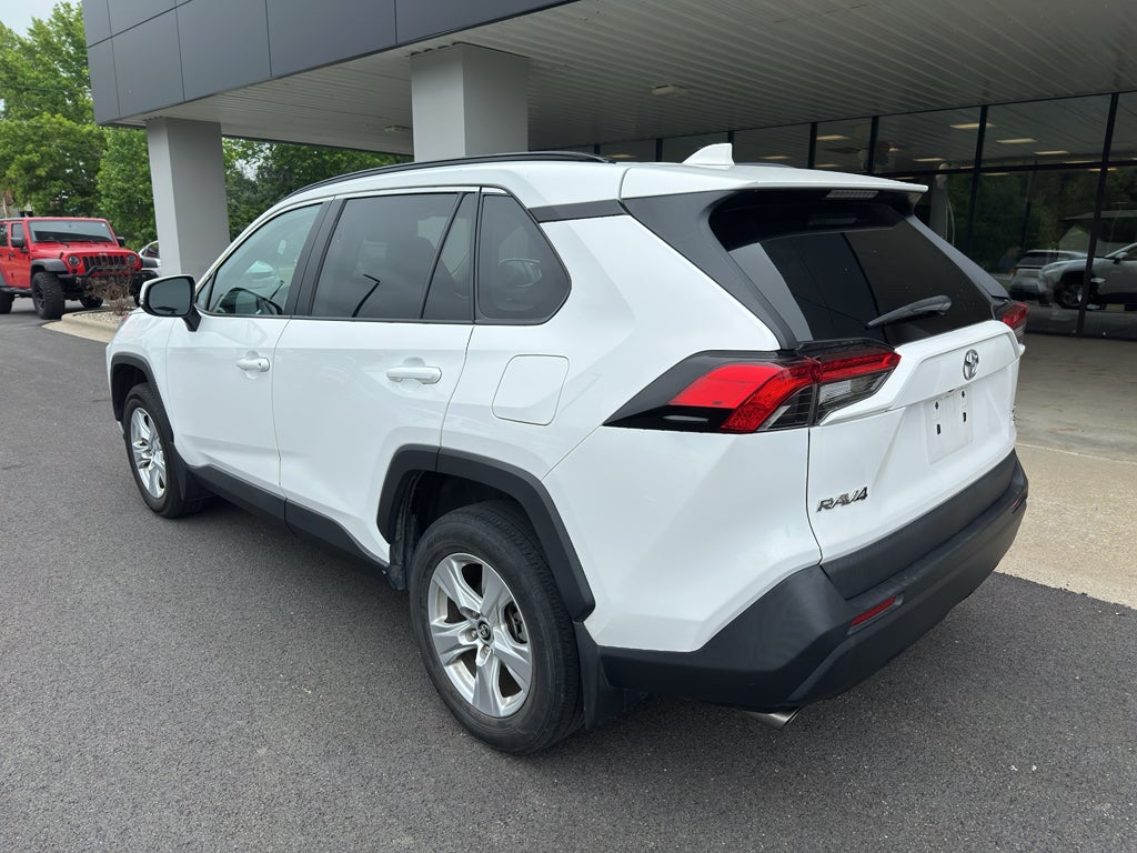 2020 Toyota RAV4 XLE