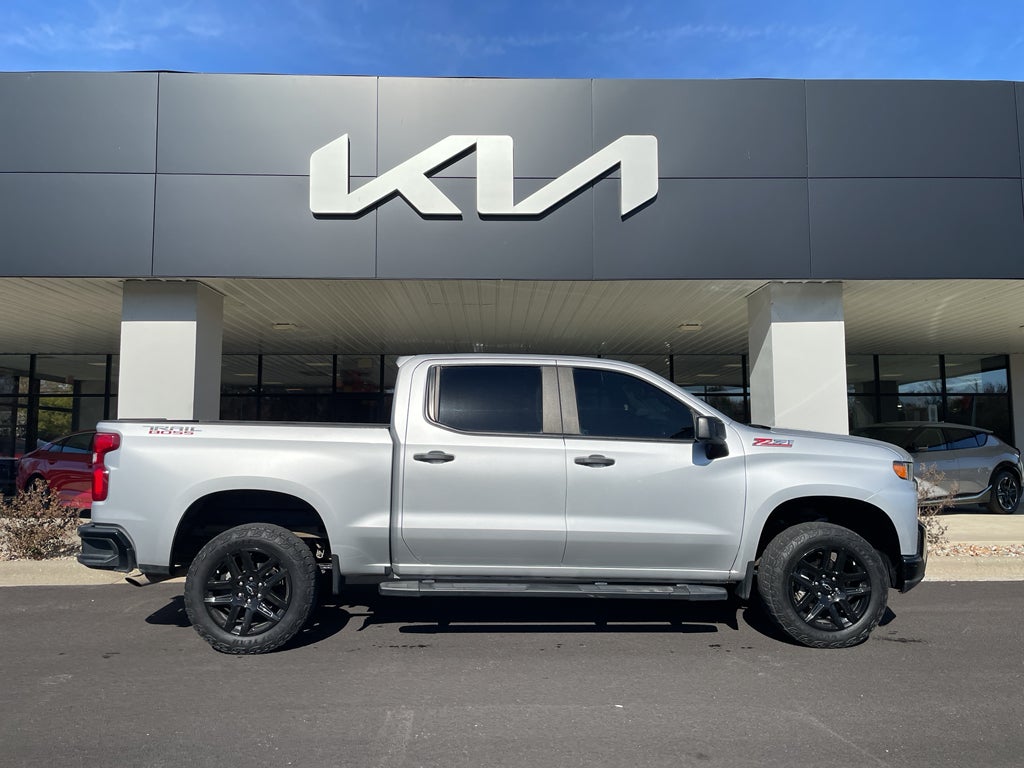 2022 Chevrolet Silverado Custom Trail Boss
