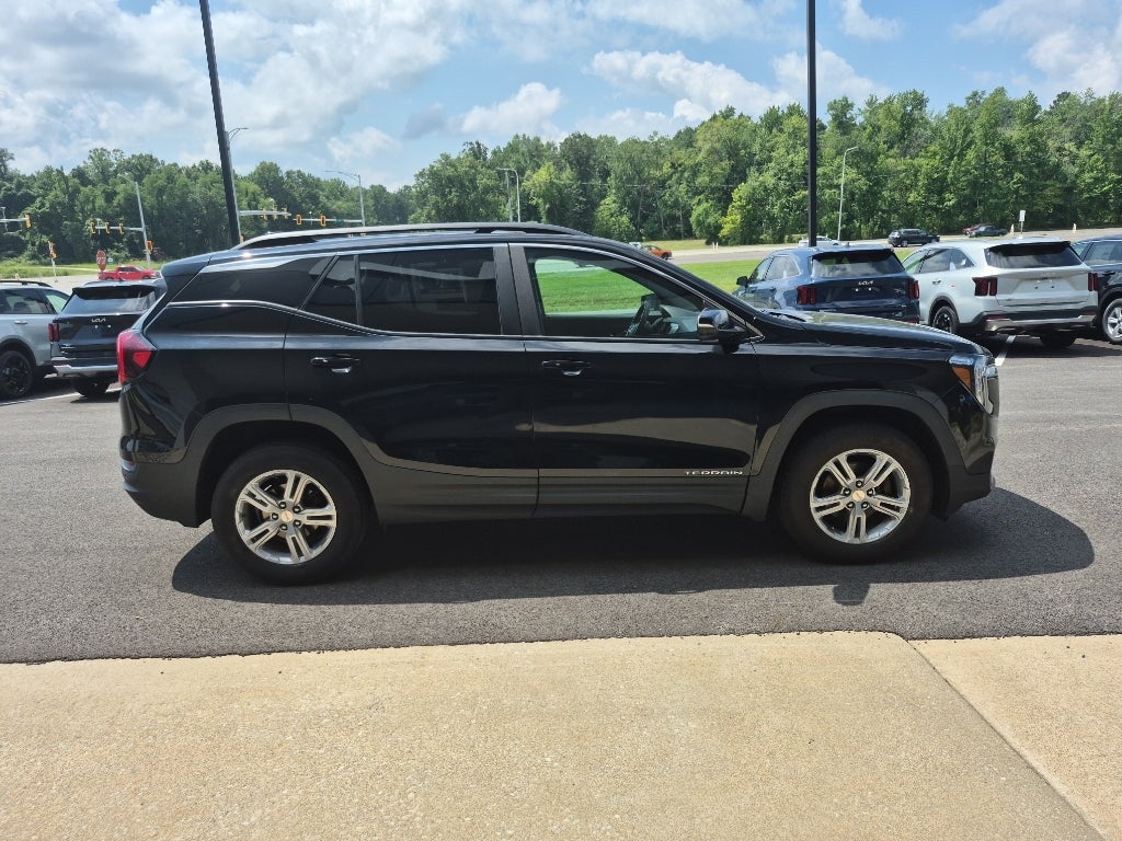 2022 GMC Terrain SLE