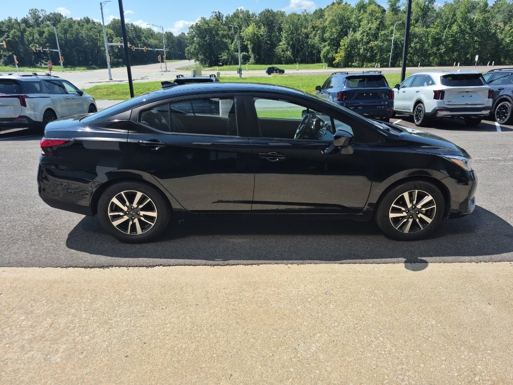 2025 Nissan Versa SV