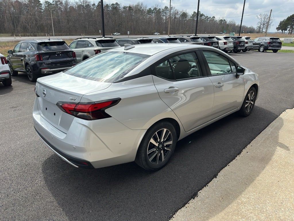 2021 Nissan Versa SV