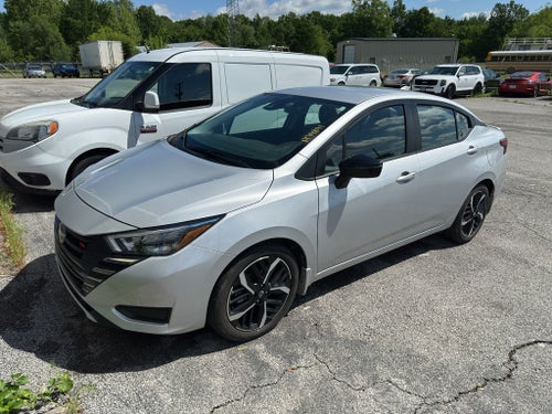 2025 Nissan Versa SR