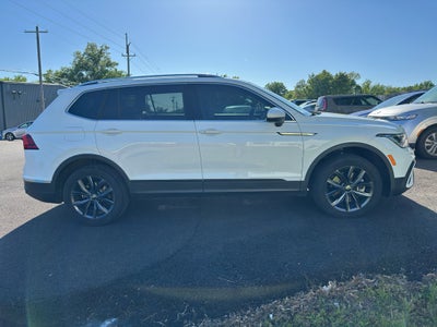 2022 Volkswagen Tiguan SE