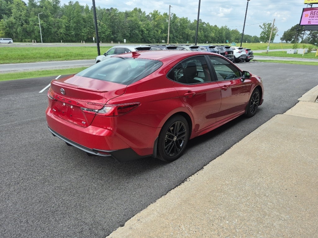 2026 Toyota Camry Hybrid SE