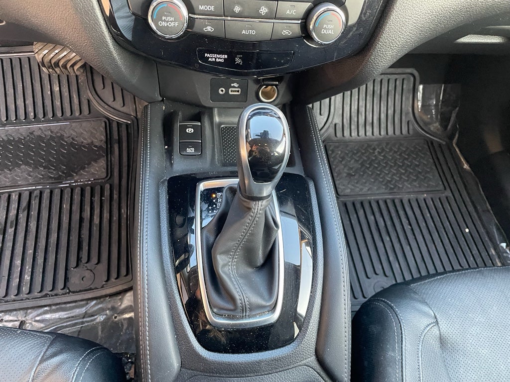 2020 Nissan Rogue SL