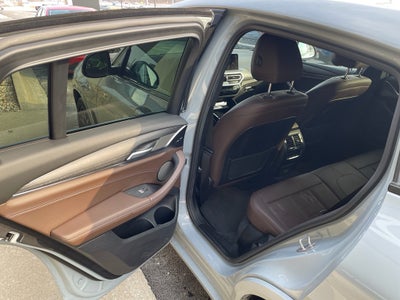 2023 BMW X4 xDrive30i