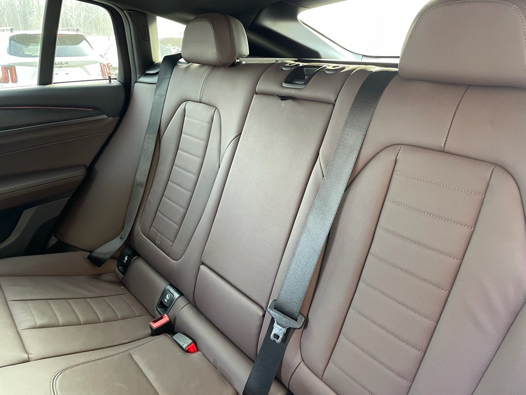 2023 BMW X4 xDrive30i