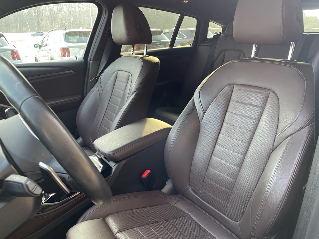 2023 BMW X4 xDrive30i