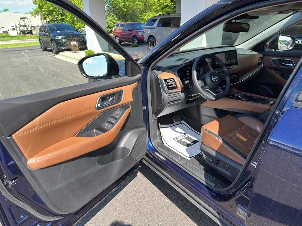 2024 Nissan Rogue Platinum