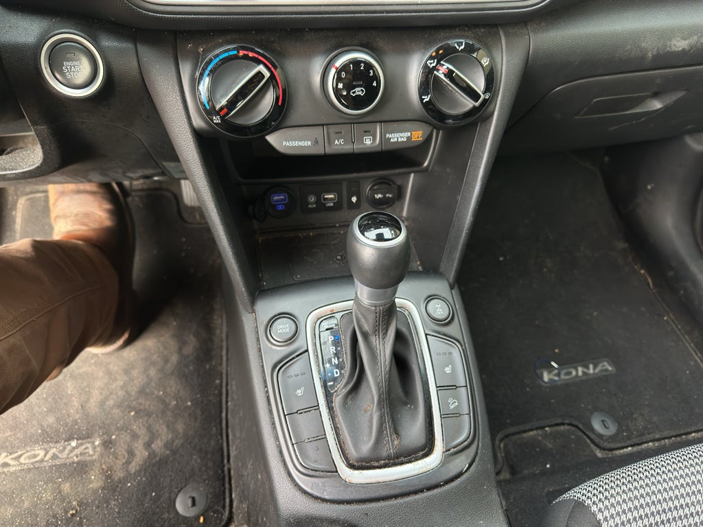 2021 Hyundai Kona SEL Plus