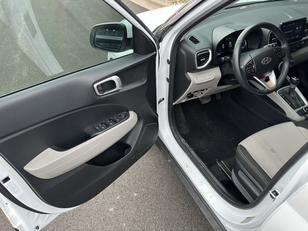 2023 Hyundai Venue SEL