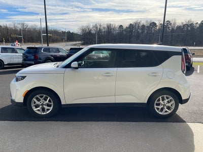 2023 Kia Soul LX