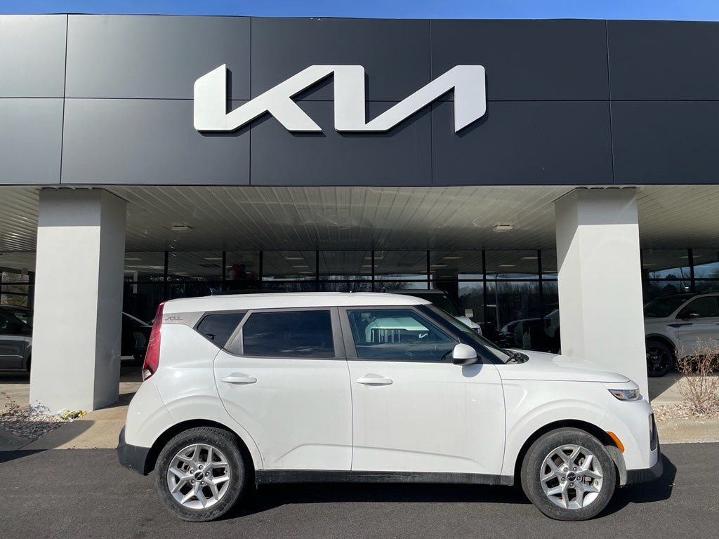 2022 Kia Soul LX