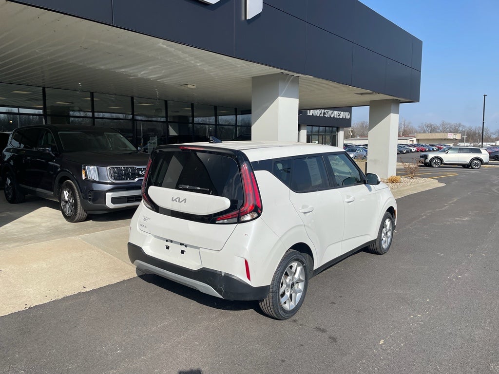 2023 Kia Soul LX
