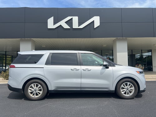 2023 Kia Carnival LX