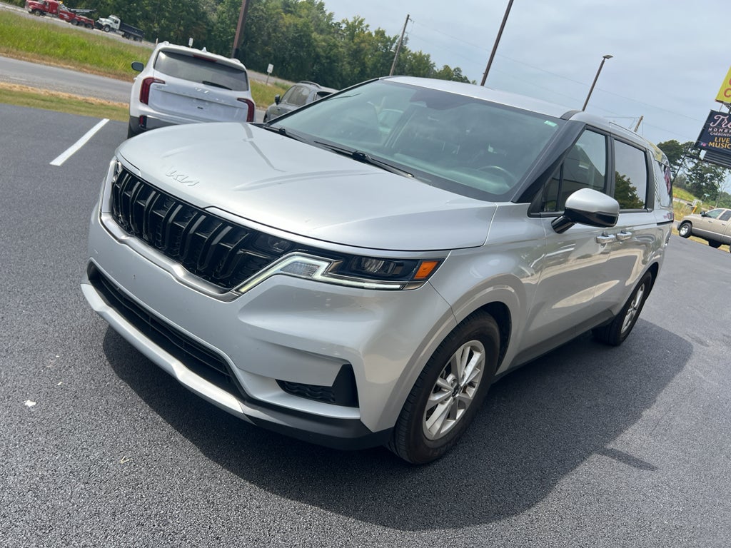 2023 Kia Carnival LX