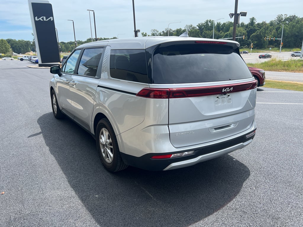 2023 Kia Carnival LX