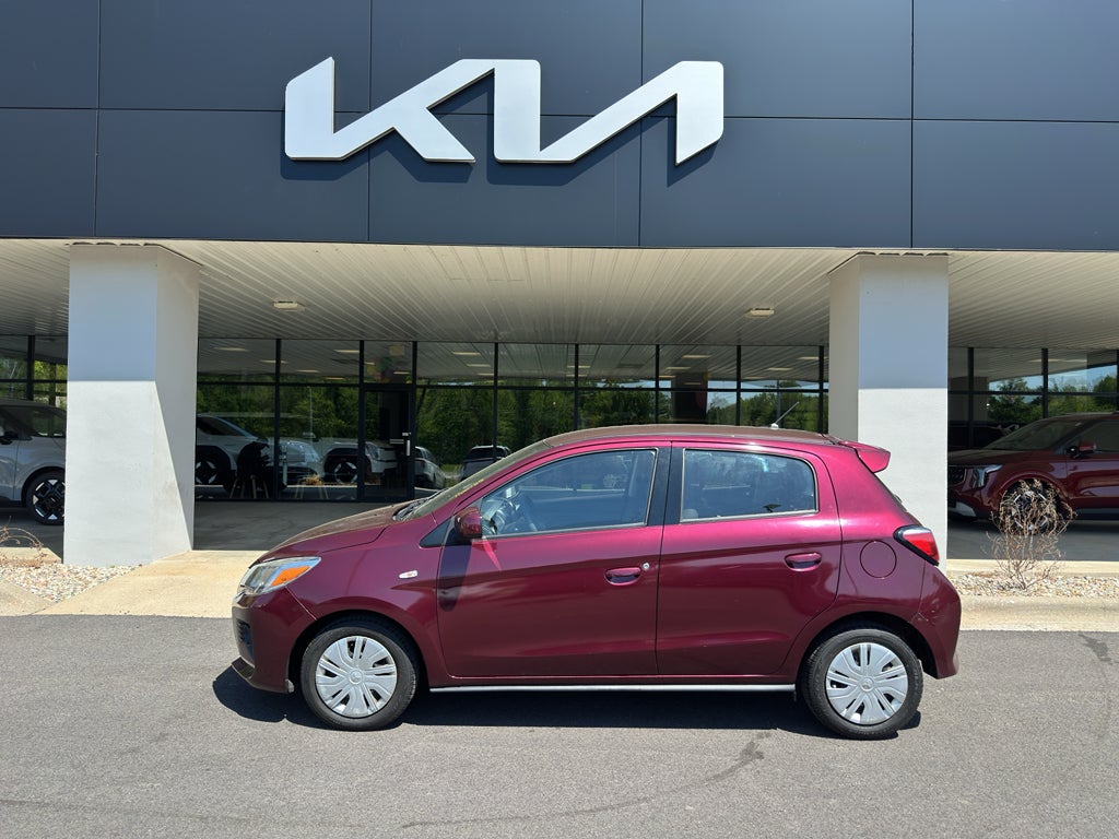 2022 Mitsubishi Mirage ES CVT's photo