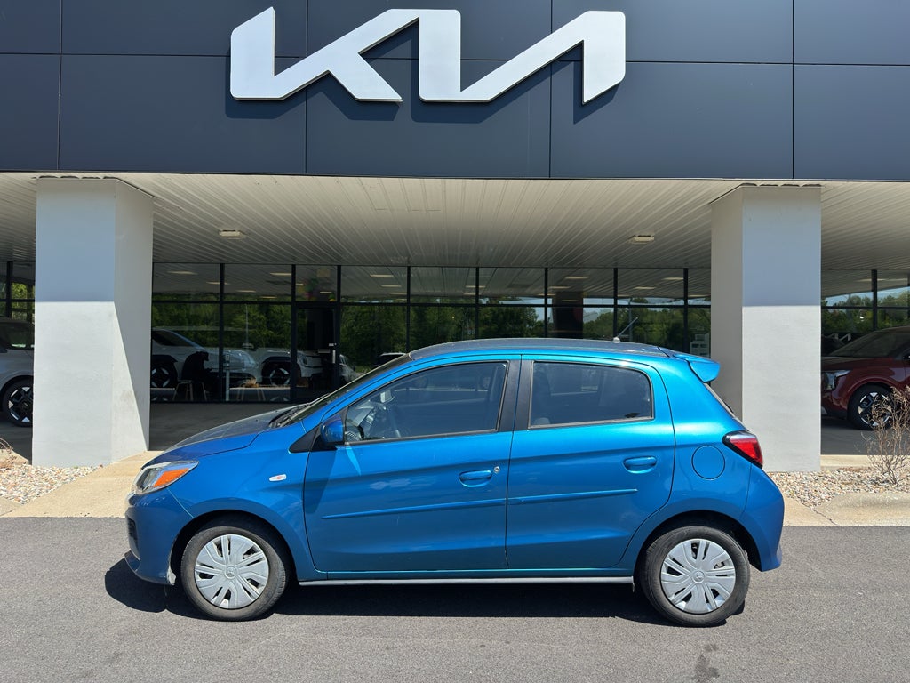2022 Mitsubishi Mirage ES CVT's photo